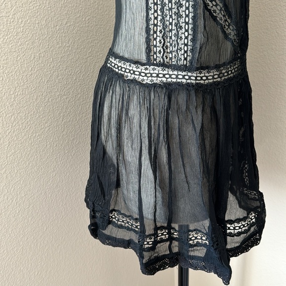 Aritzia Black Silk Lace Top in XS - Picture 2 of 9